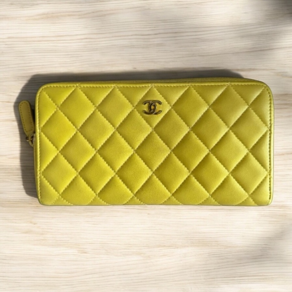 Chanel Matelasse CC Zip Around Wallet